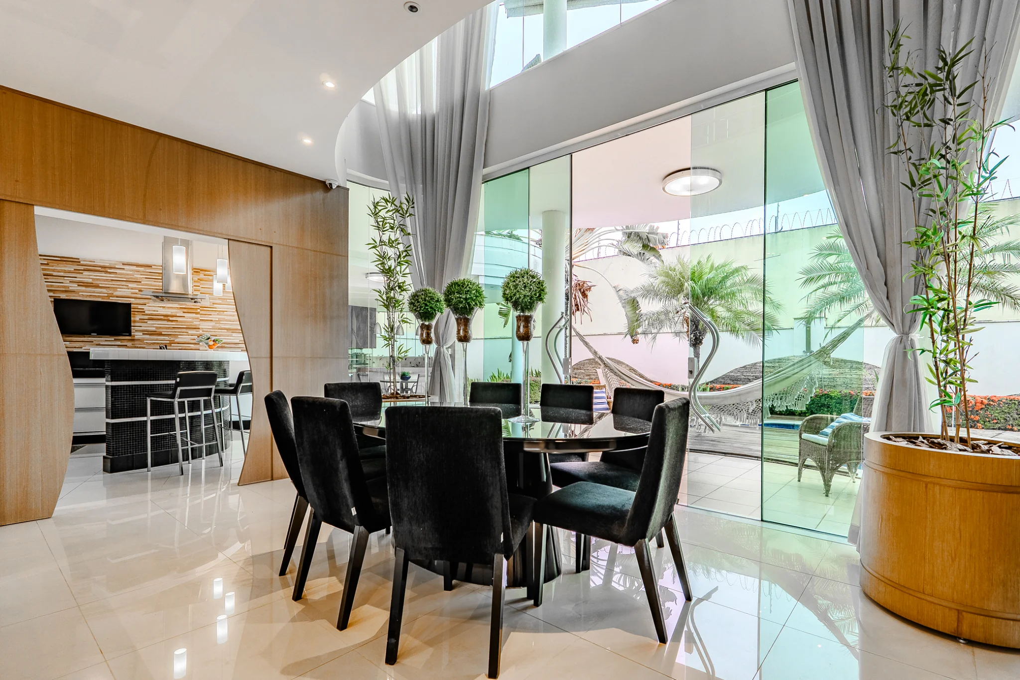 Casa à venda com 3 dormitórios no Campos do Conde III em Tremembé/SP. 