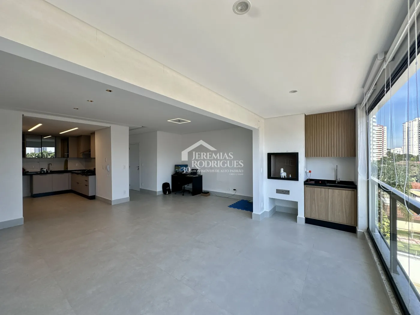 Apartamento à venda com 3 dormitórios, 109 m² no Edifício Lucca em Taubaté/SP