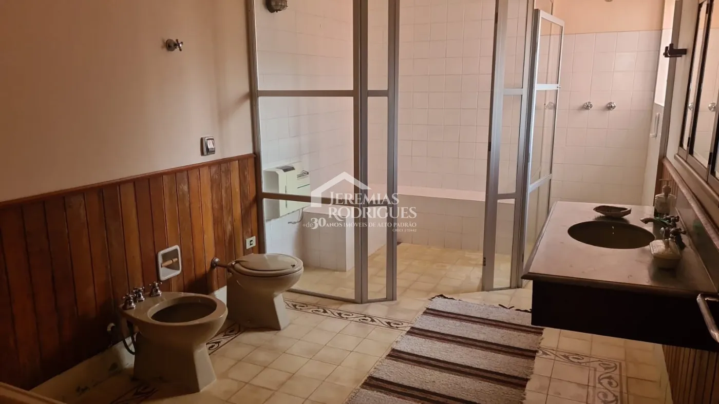 Casa à venda com 4 suítes no bairro Descansópolis em Campos do Jordão/SP.