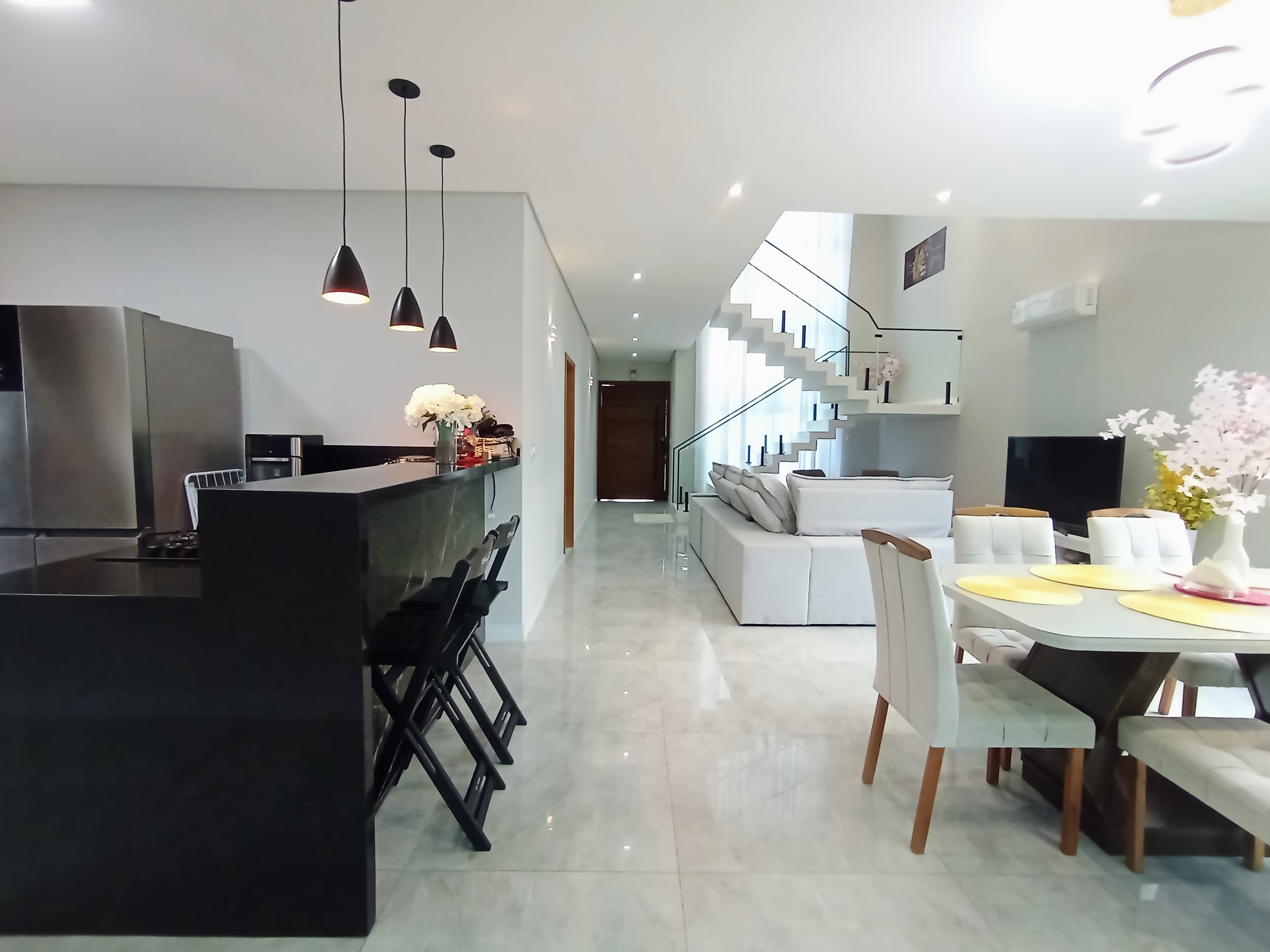 Casa à venda com 4 dormitórios no Condomínio Cyrela Landscape em Taubaté/SP.