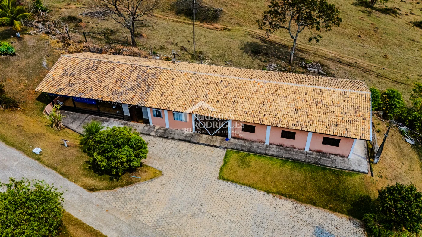 Sítio à venda em Caçapava/SP.