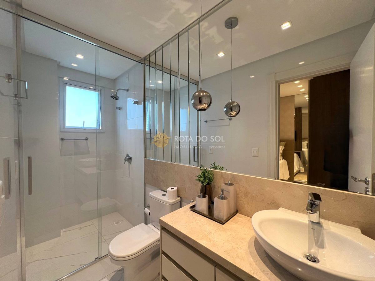 =Vogue Home Apartamento Quadra Mar 4 Suítes Meia Praia Itapema SC