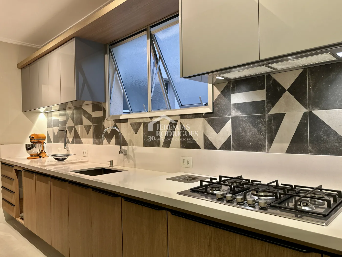 Apartamento com 2 dormitórios, 171 m² - Edifício Solar dos Juritis - Taubaté/SP.