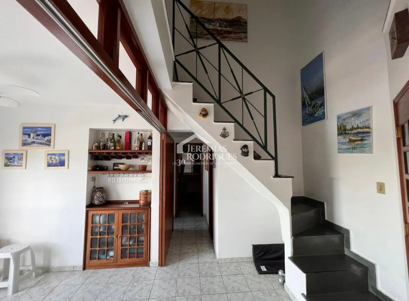 Cobertura duplex à venda com 2 dormitórios, 113 m² no Condomínio Sol Tropical em Ubatuba/SP.