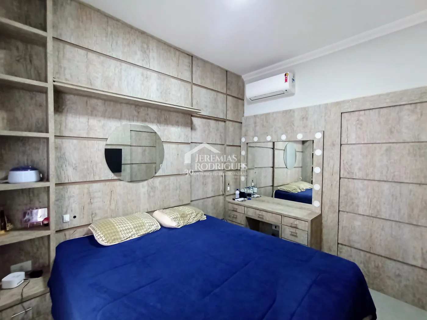 Casa para venda com 3 dormitórios no Condomínio Residencial Tecoara em Taubaté/SP