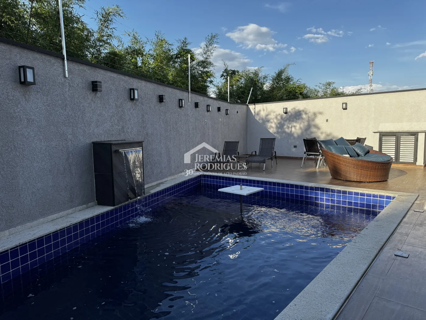 Casa com 3 dormitórios, 267 m² - Condomínio Parque das Araucárias - Tremembé/SP.