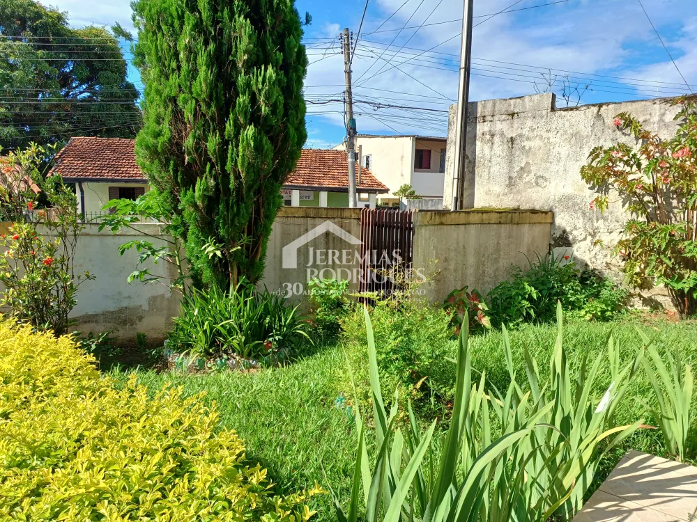 Casa com 3 quartos, 223 m², venda por R$670.000 - Campo Alegre - Pindamonhangaba/SP