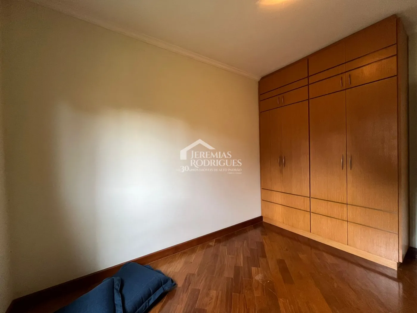 Casa com 4 dormitórios, 421 m² - Condomínio Chácaras Cataguá - Taubaté/SP.