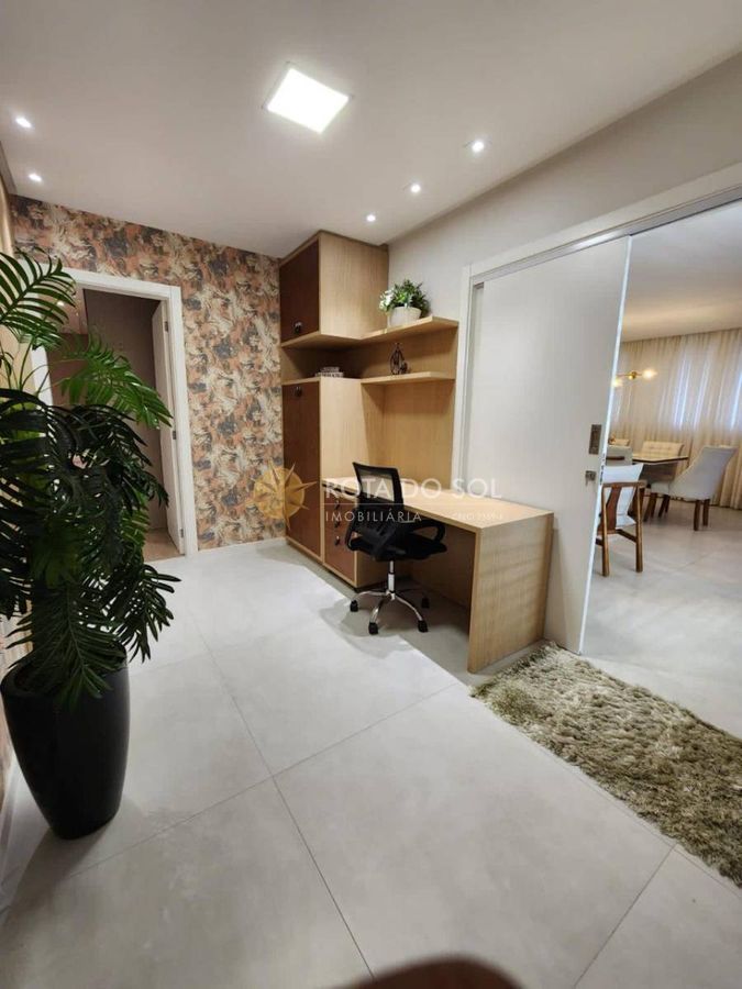 Place Vendôme Apartamento 4 Suítes em Meia Praia Itapema SC