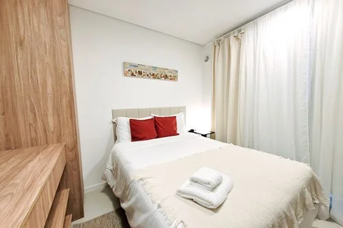 Studio Mobiliado com Varanda na Vila Mariana