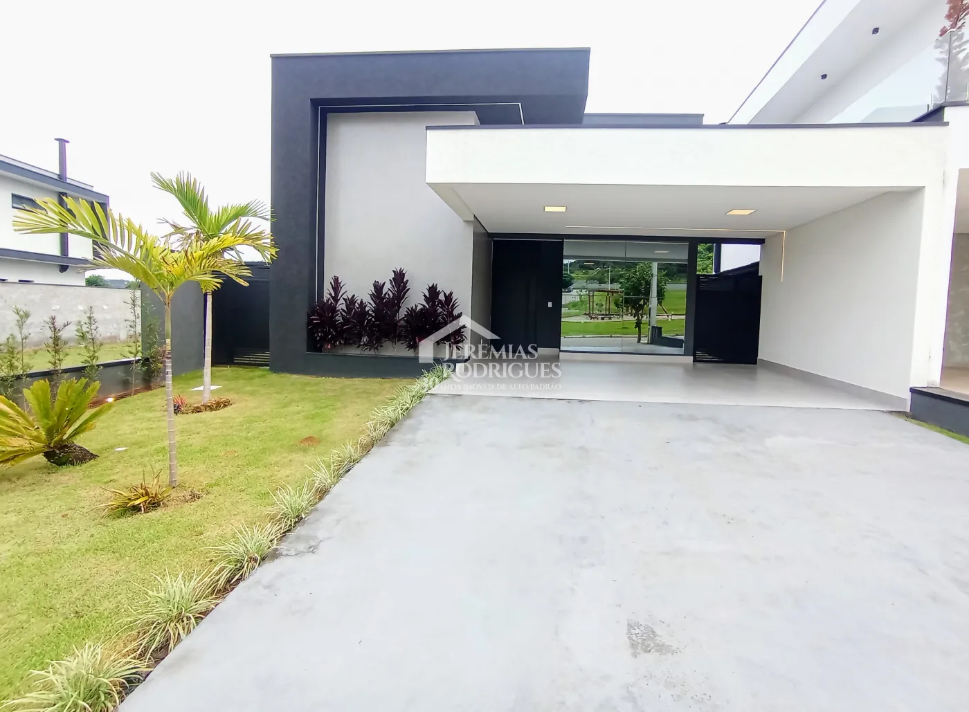 Casa mobiliada e decorada à venda com Exclusividade no Condomínio Cyrella Landscape em Taubaté/SP