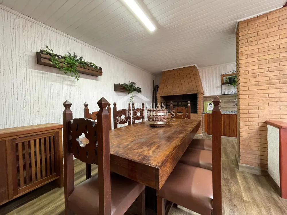 Casa com 4 suítes, 350 m² -  Vila Francalanza - Campos do Jordão/SP.