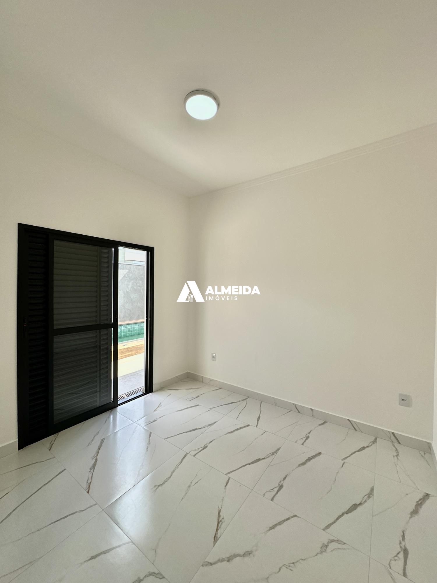 Casa á venda no Portal Ville Jardins em Boituva