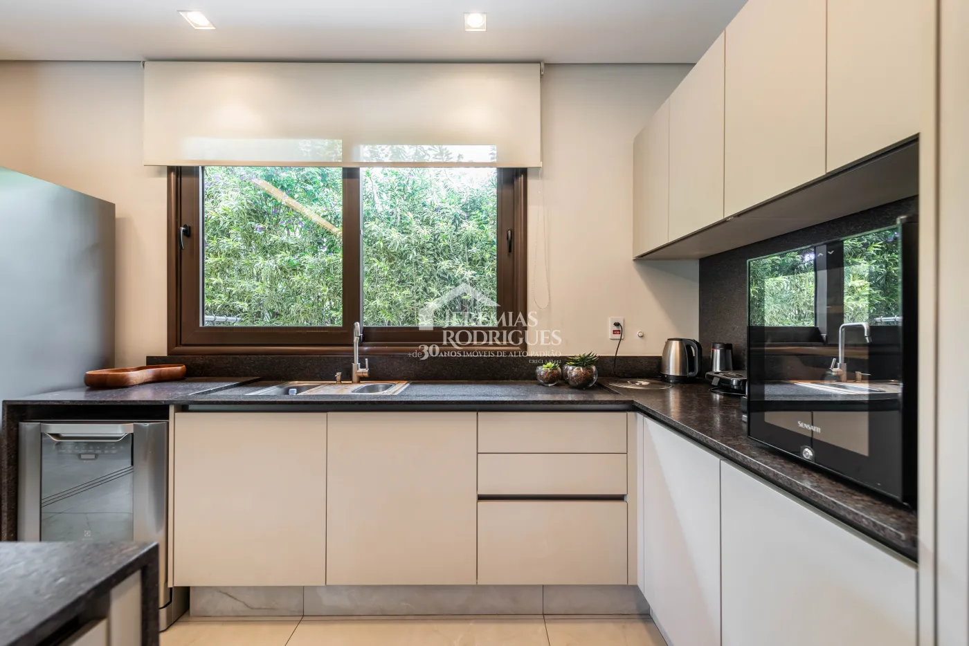 Casa para venda com 4 suítes no Condomínio Fazenda Dona Carolina em Itatiba/SP