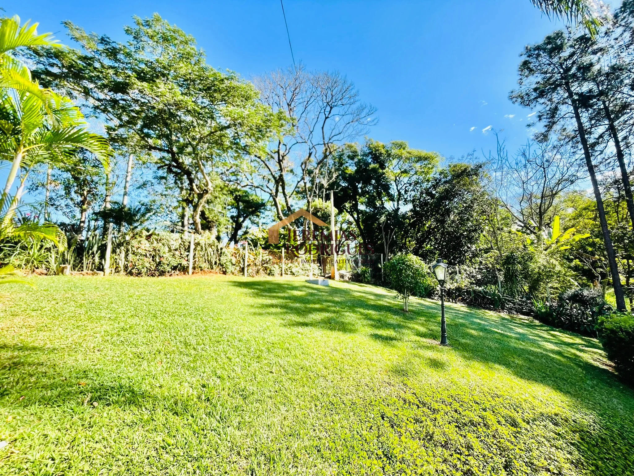 Casa à venda no Condomínio Chácaras Cataguá em Taubaté/SP. — foto 56