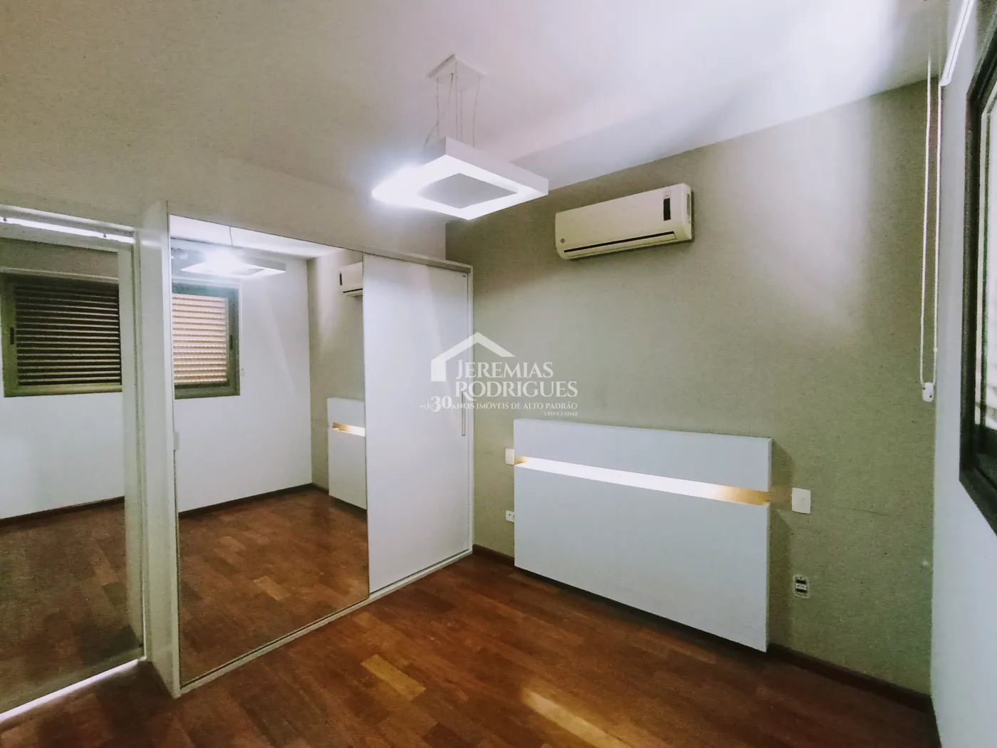 Apartamento com 2 dormitórios, 107 m² - Edifício Jabuticabeiras - Taubaté/SP.