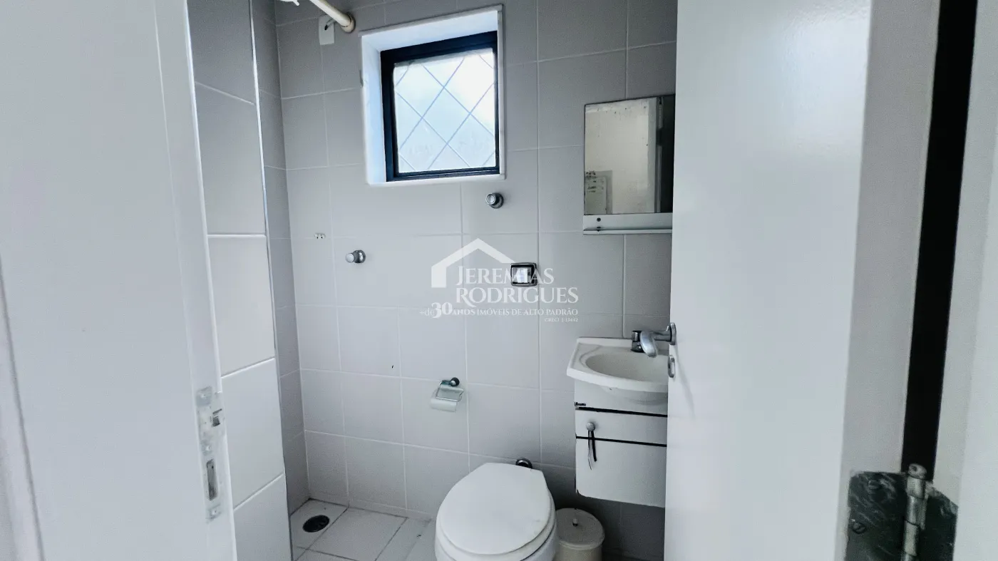 Casa com 8 dormitórios, 900 m² - Condomínio Portal da Serra - Taubaté/SP