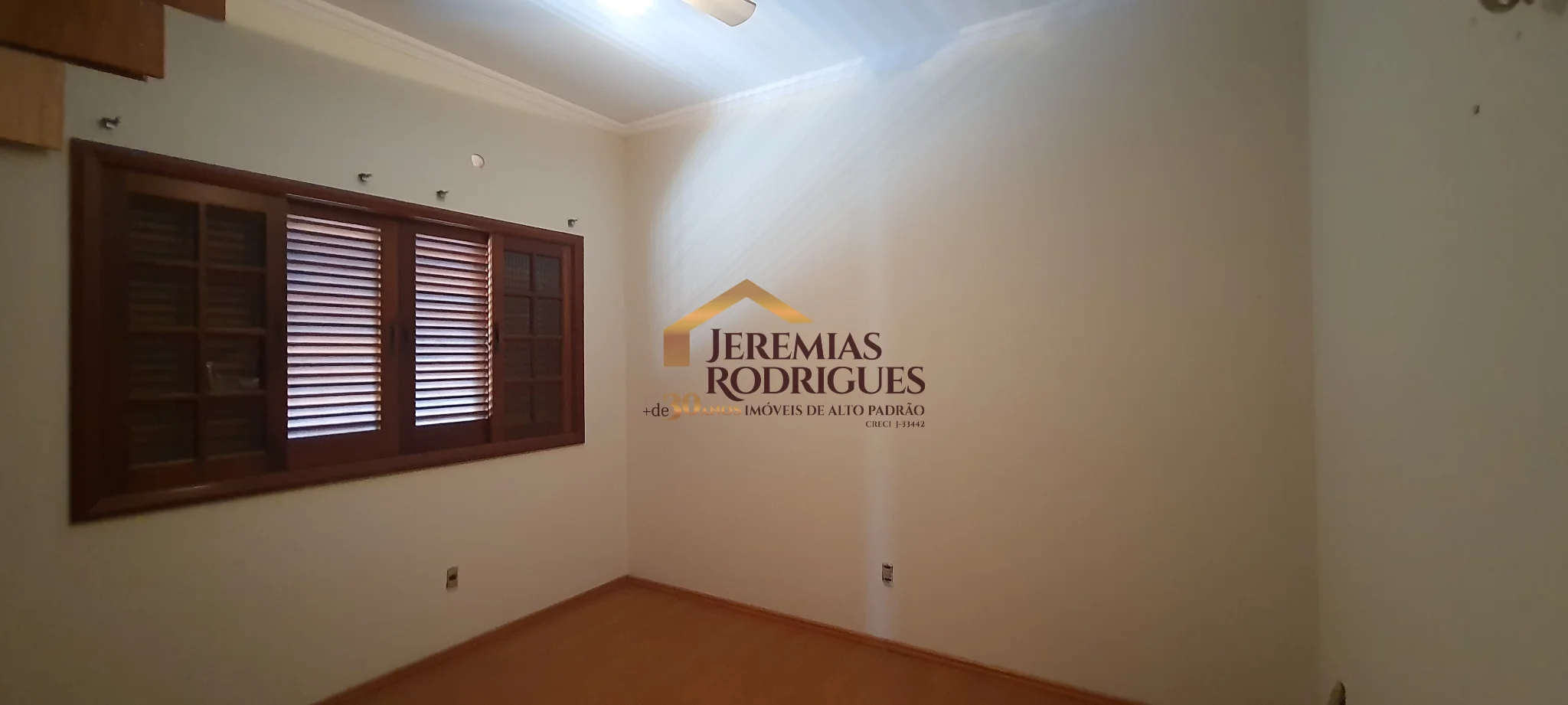 Casa para locação residencial ou comercial e venda  no Bairro Jardim das Nações em Taubaté/SP. — foto 15