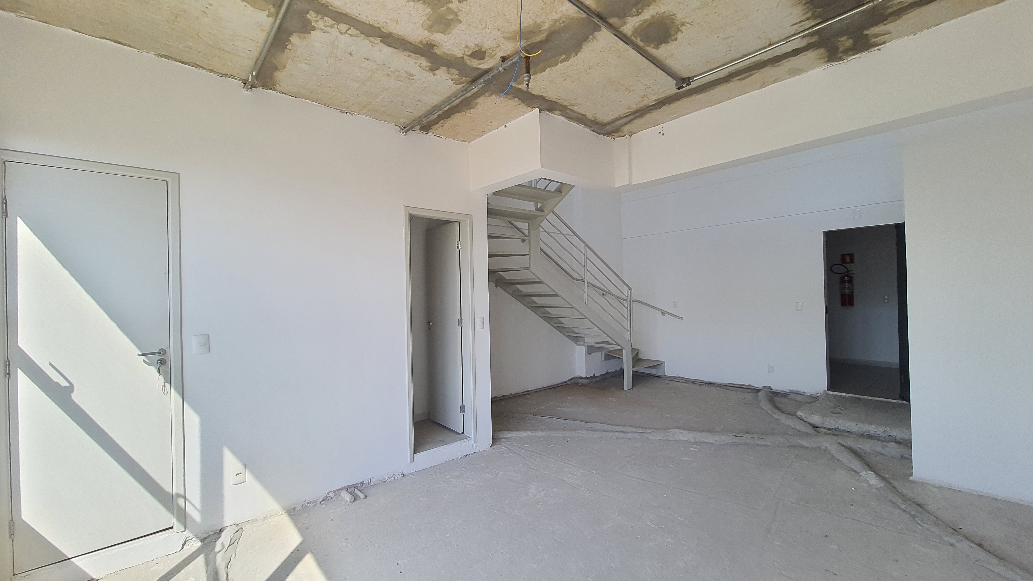 Sala comercial à venda, 70 m² no Edifício The One Office Tower em Taubaté/SP.