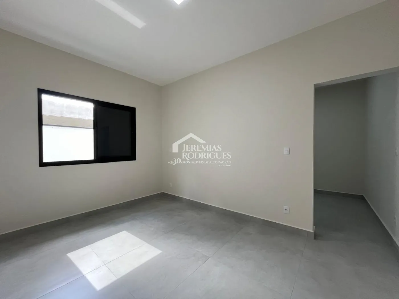 Casa com 3 dormitórios, 184 m² - Condomínio Parque das Araucárias - Tremembé/SP.