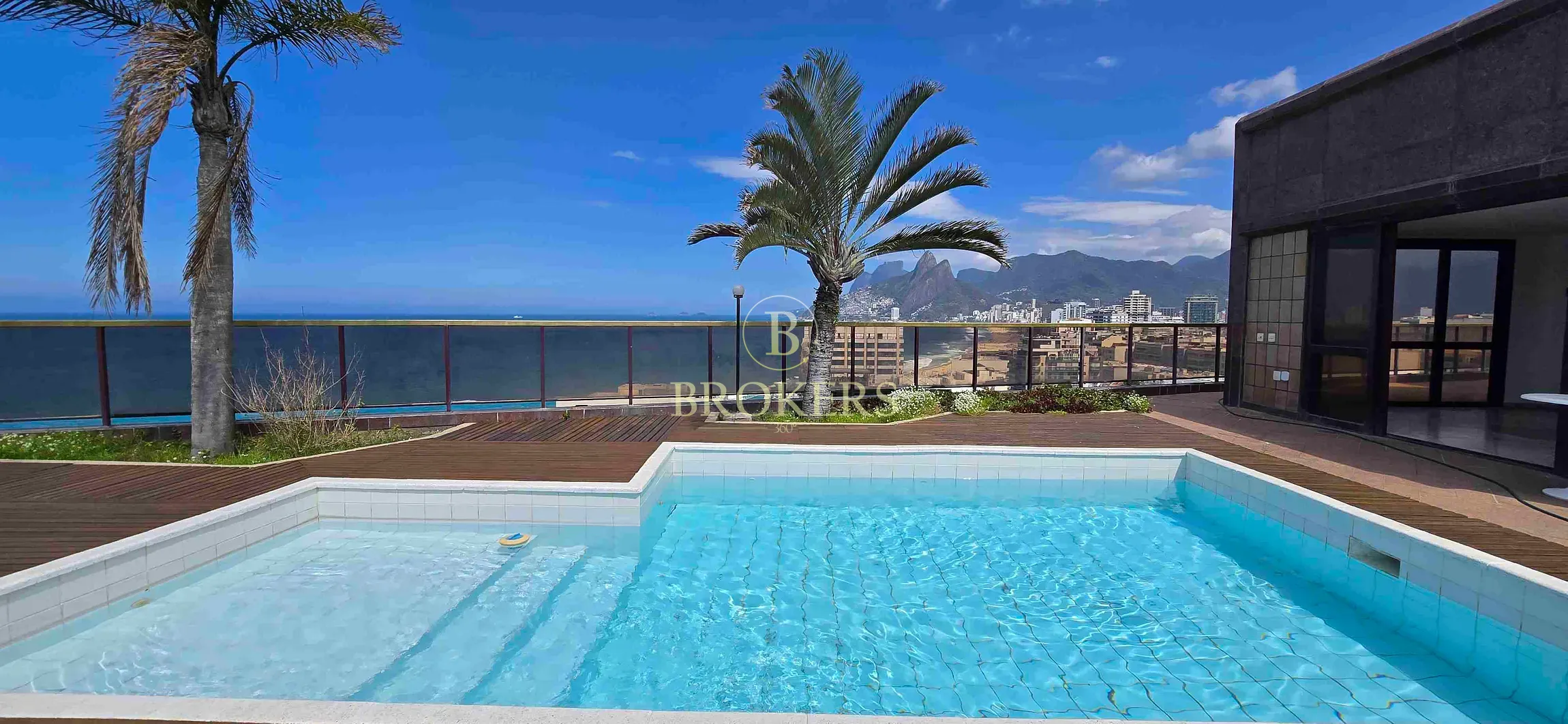 Cobertura única e exclusiva com 850 m². Vista panorâmica da praia de Ipanema e o Arpoador. — foto 2