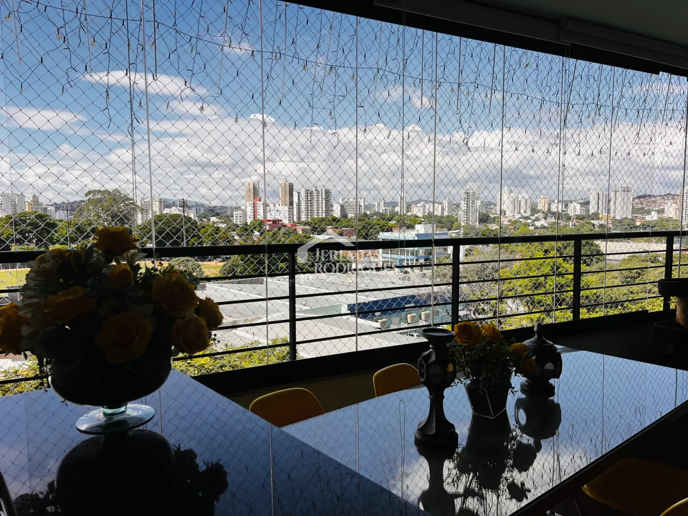 Apartamento para venda com 3 suítes no Condomínio Residencial Renaissance em Taubaté/SP