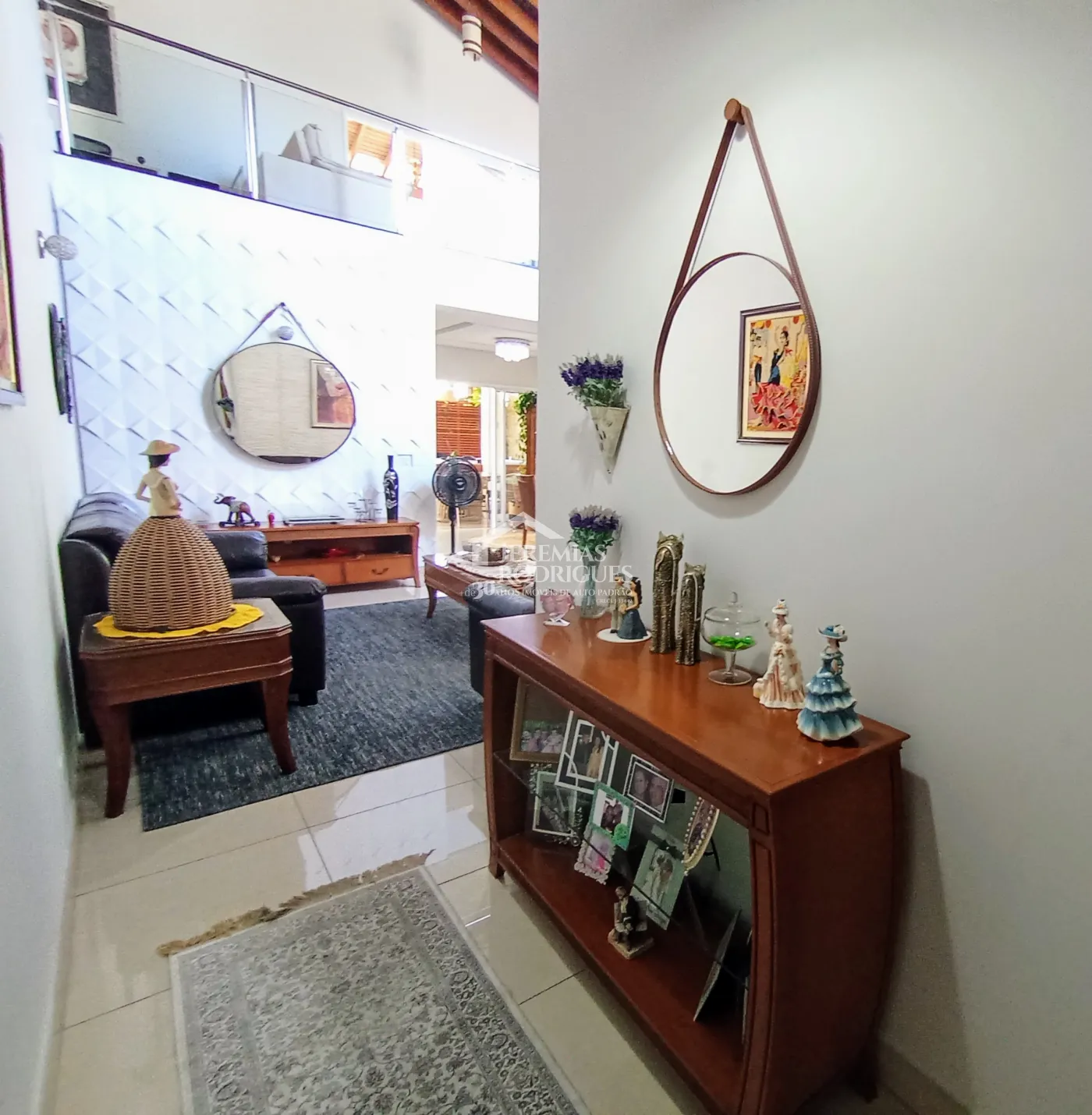 Casa para venda com 3 dormitórios no Condomínio Campos Do Conde II Versailles em Tremembé/SP