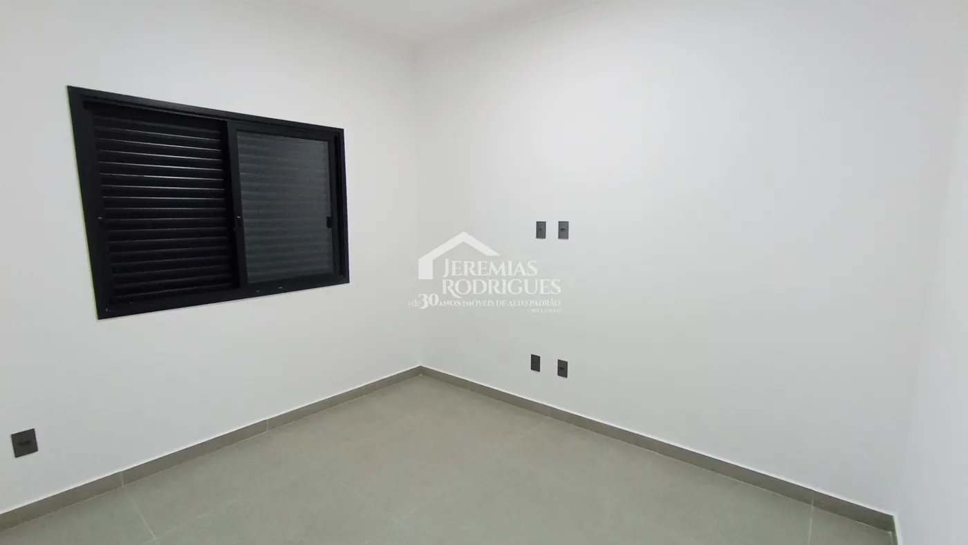 Casa à venda com 3 dormitórios no Condomínio Perolas do Vale em Tremembé/SP.