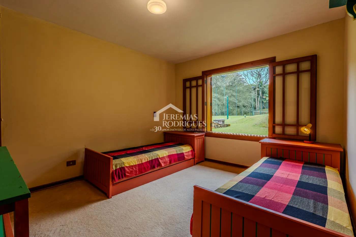 Casa de Campo à venda com 5 suítes no bairro Reinópolis em Santo Antônio do Pinhal/SP