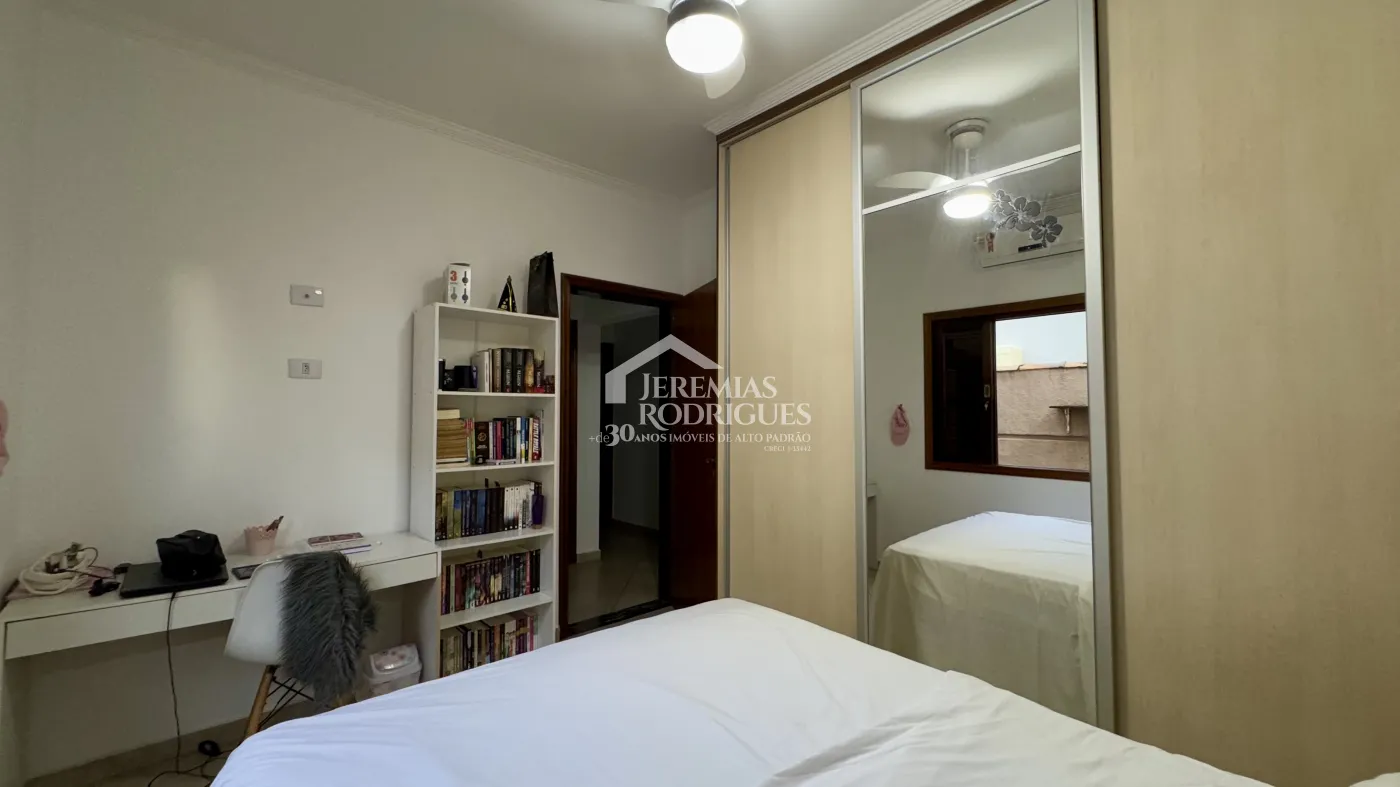 Casa para venda com 3 dormitórios no Condomínio Real Ville em Pindamonhangaba/SP