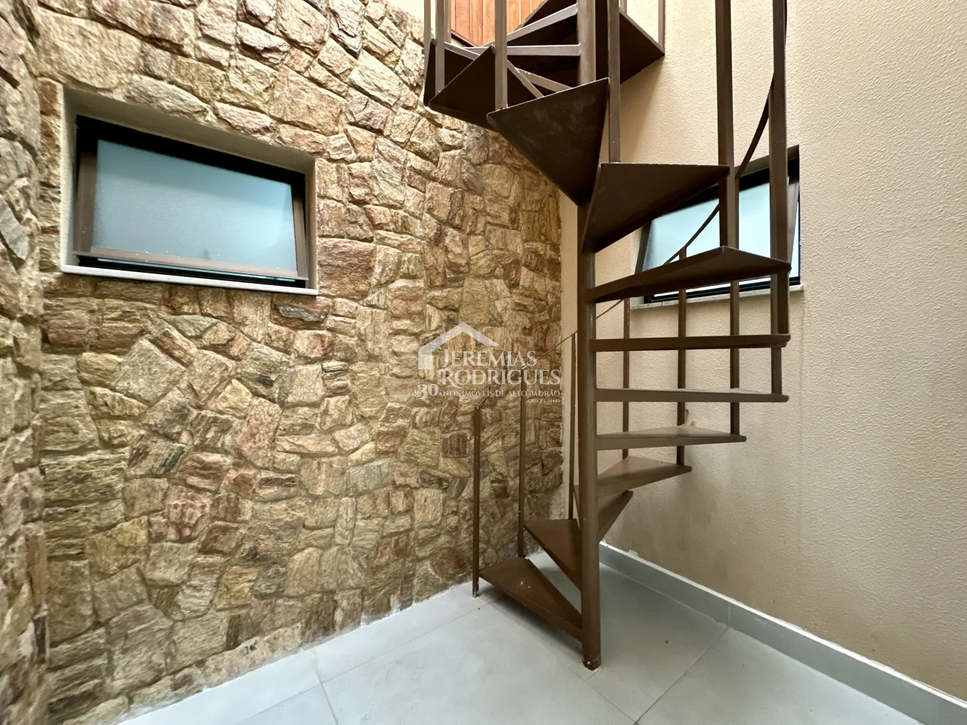Casa para locação no Condomínio São Charbel em Taubaté/SP. — foto 49