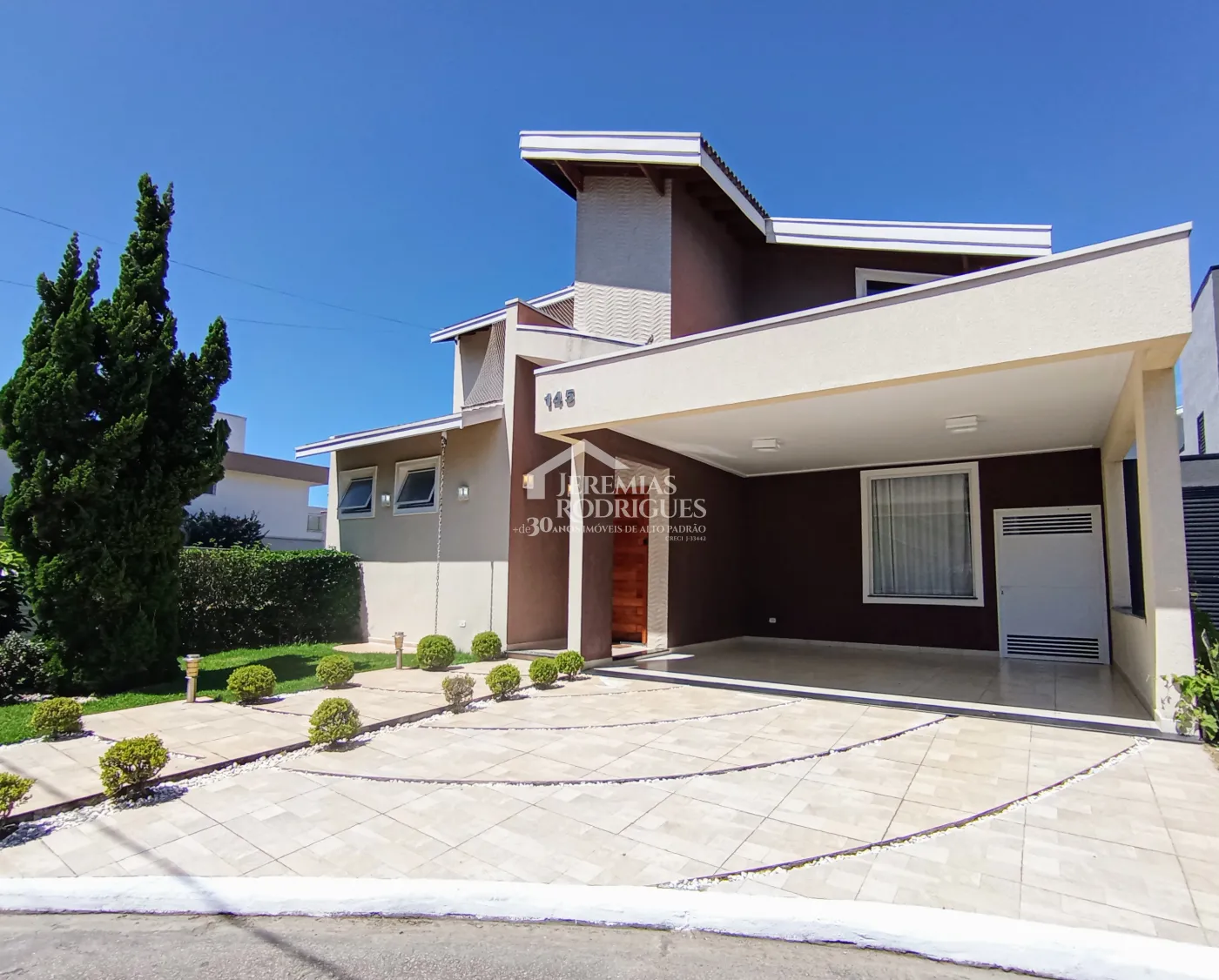 Casa para venda com 3 dormitórios no Condomínio Campos Do Conde II Versailles em Tremembé/SP