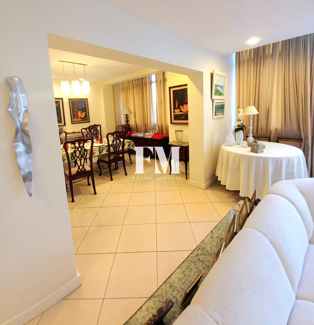 Copacabana | Rua Domingos Ferreira | Original 4 Quartos | 210m² com Varanda, Vaga e Próximo à Praia e ao Metrô - foto 13