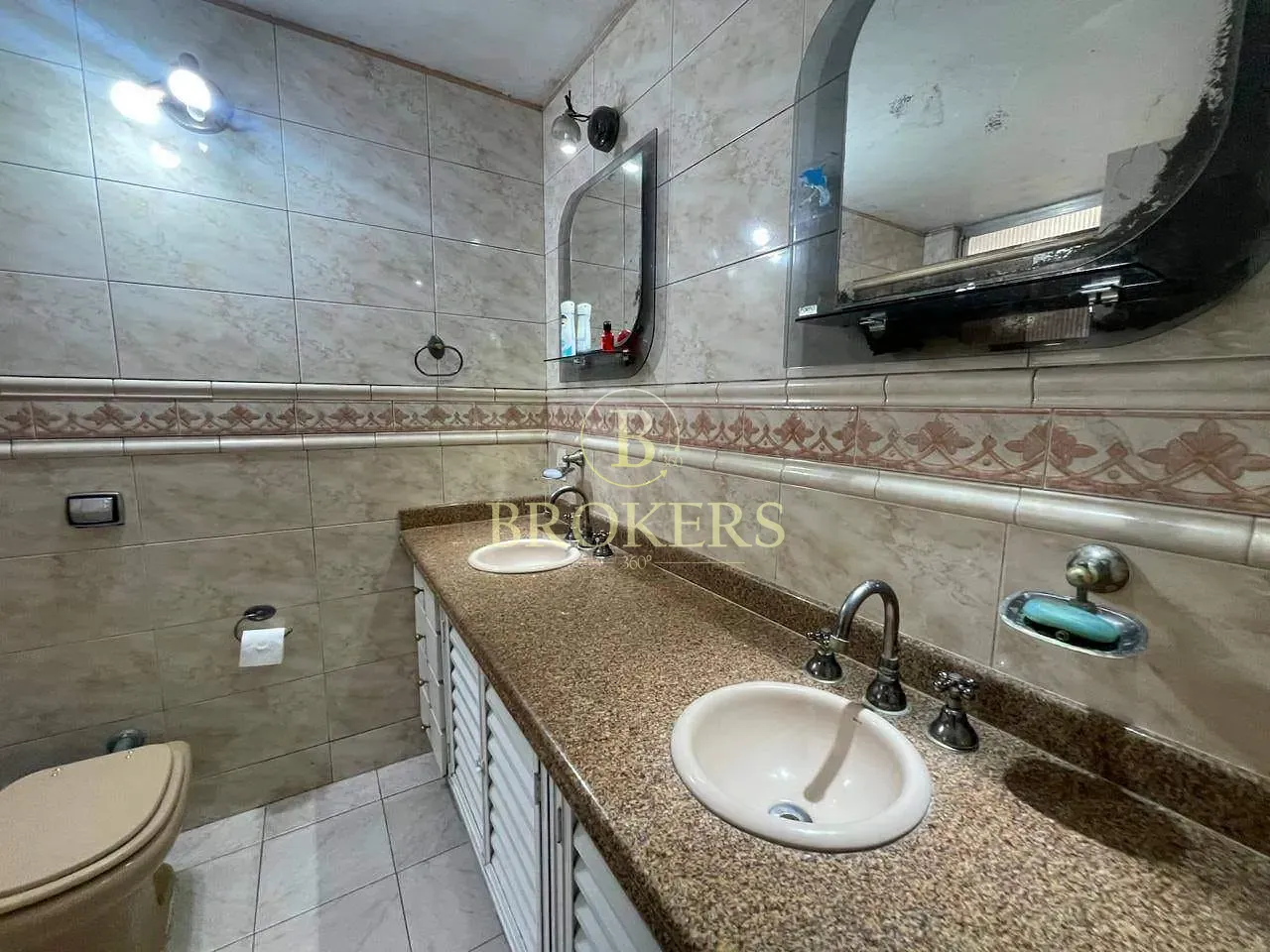 Apartamento à venda, Localização privilegiada! Em frente à Praça e à estação de metrô, Copacabana, — foto 12