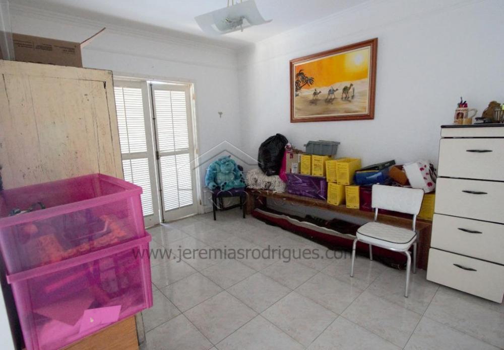 Casa à venda por R$ 2.200.000,00 - Tremembé/SP