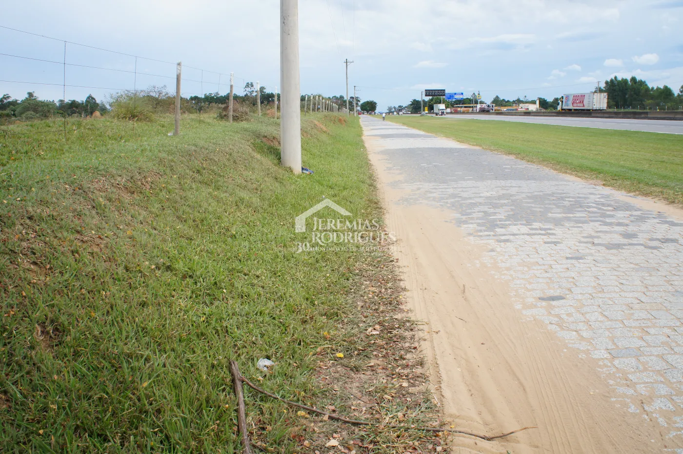Terreno com 800.000 m² - Feital - Pindamonhangaba/SP.