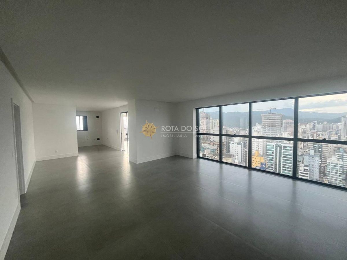 Diamond Tower Apartamento 4 Suítes e 3 Vagas em Meia Praia Itapema SC