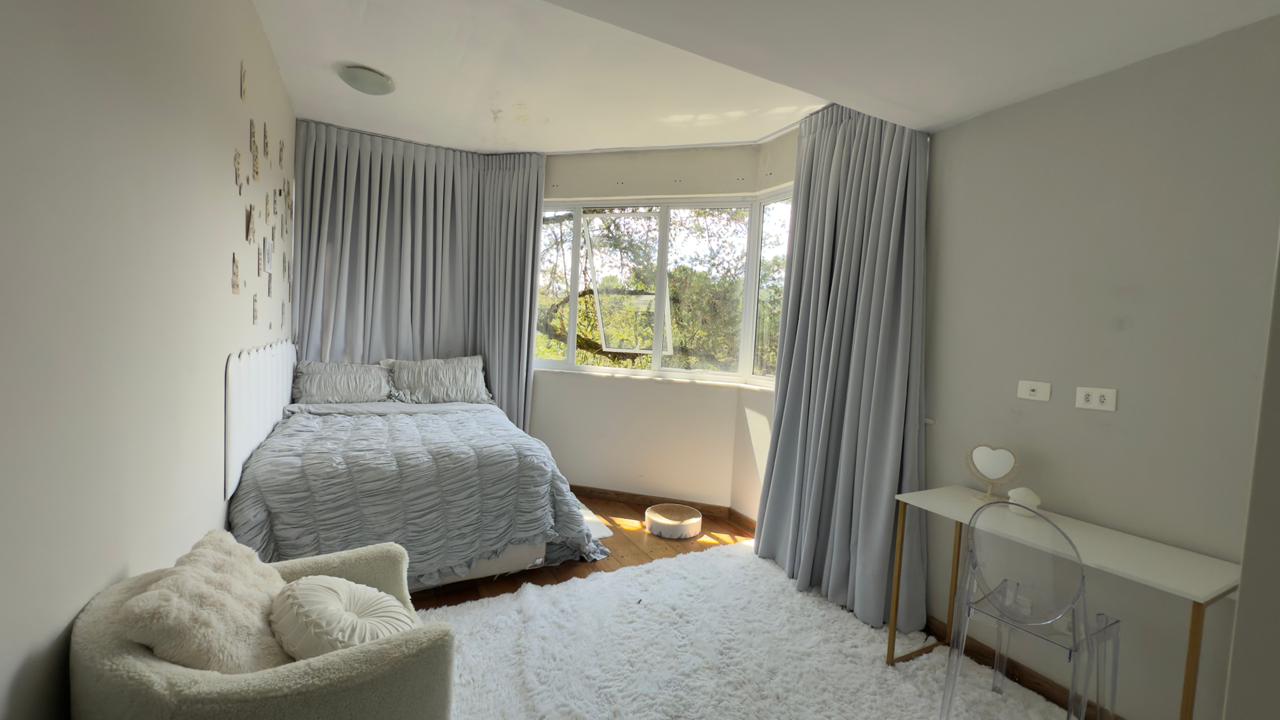 Casa à venda por R$ 2.300.000,00 - Campos do Jordão/SP