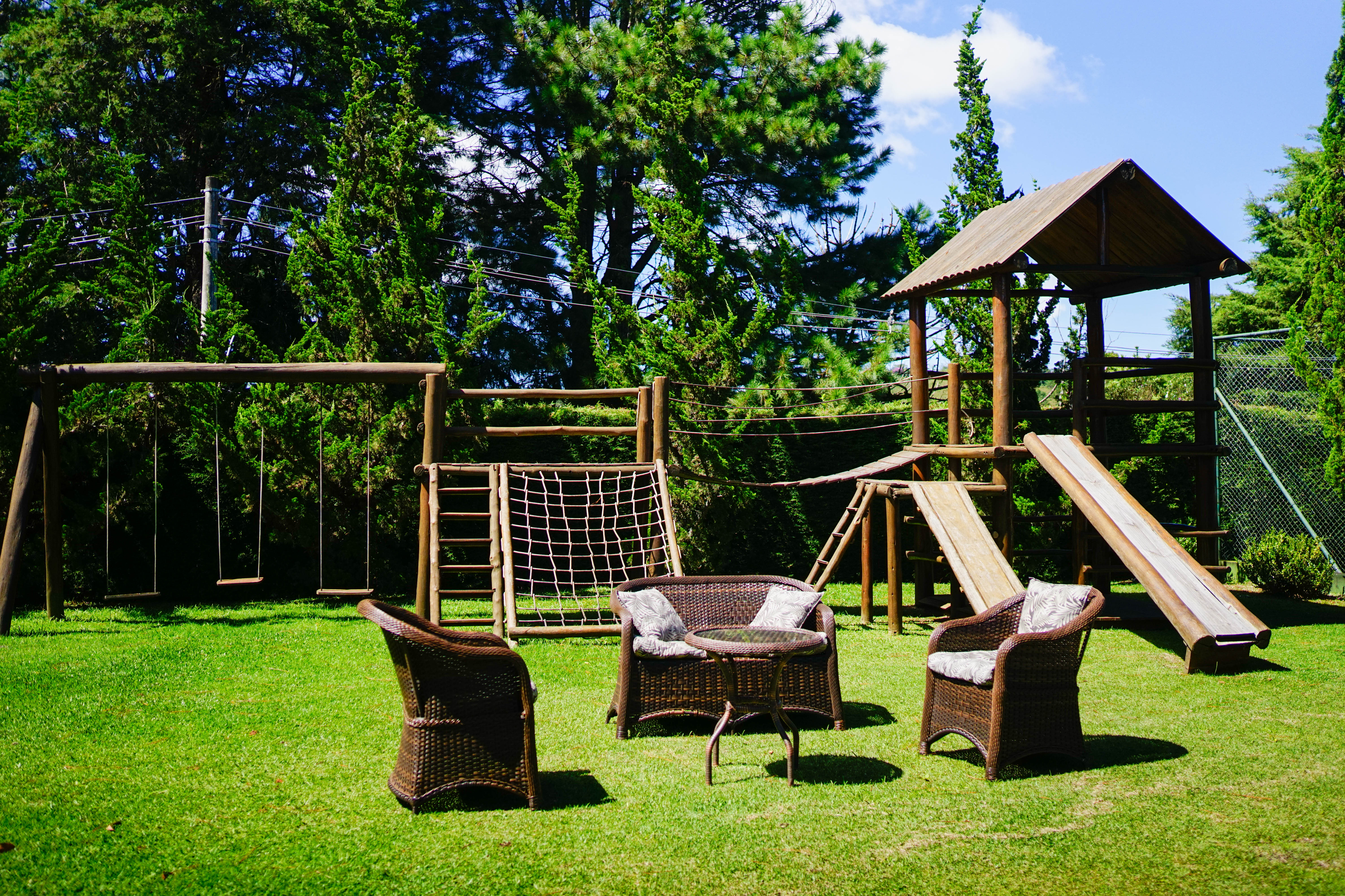 Pousada à venda com 6 suítes no bairro Vila Marinella em Campos do Jordão/SP.