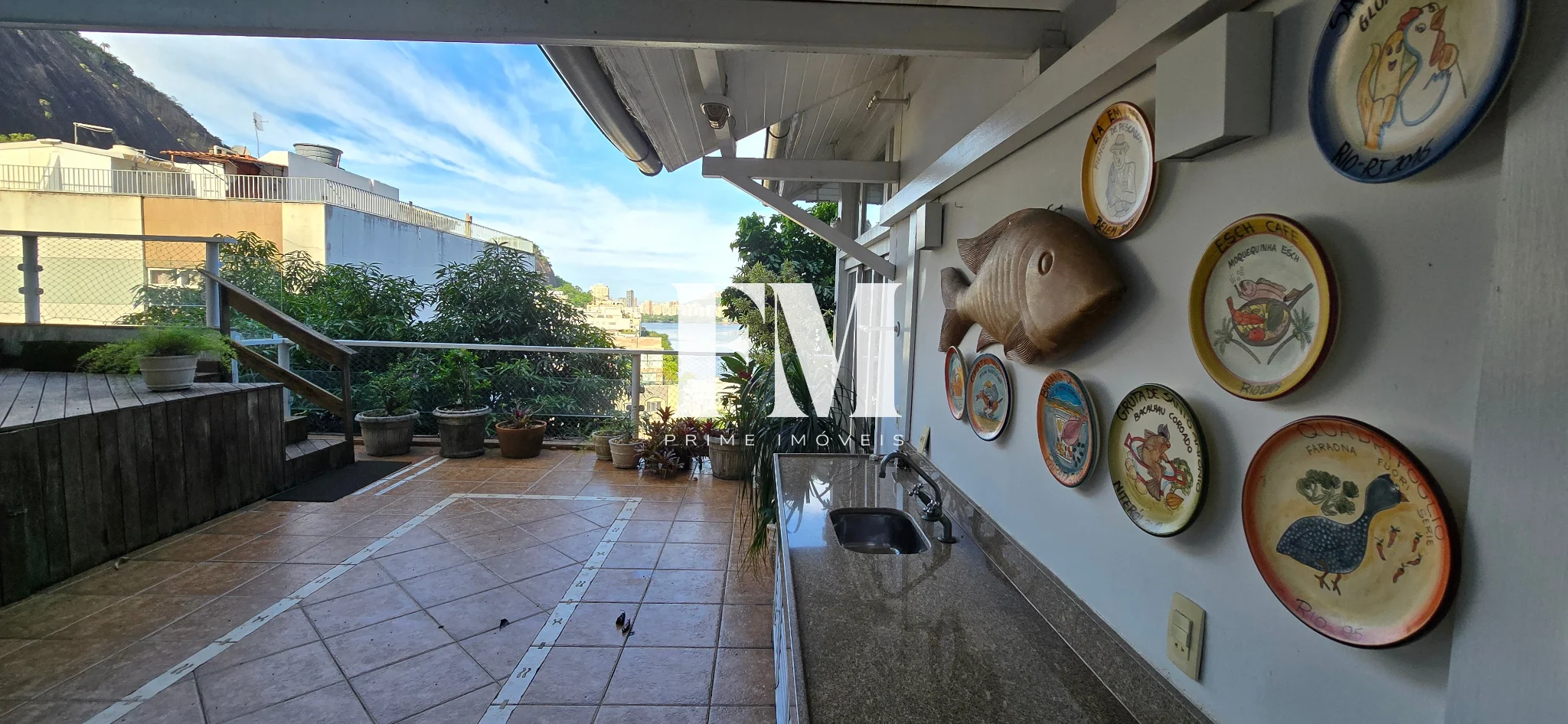 Casa Espetacular a venda na Lagoa | Rua Sacopã | Original 4 Quartos (3 Suítes) | com Piscina e Vista Panorâmica.              e Piscina - foto 4