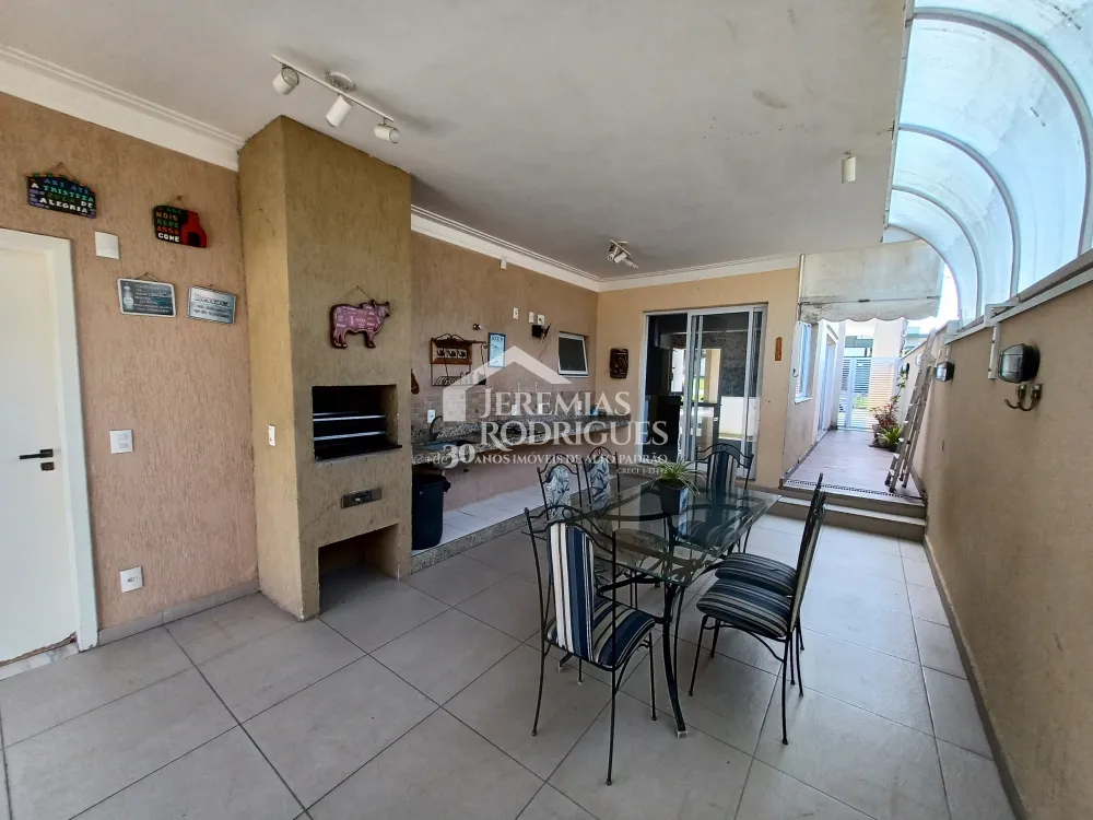 Casa à venda por R$ 999.000,00 - Pindamonhangaba/SP