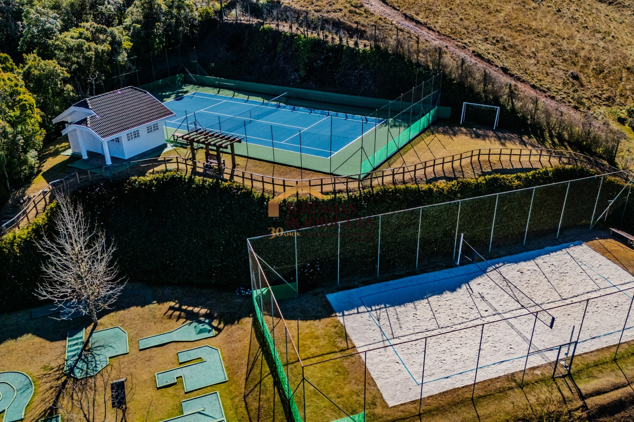 Casa à venda no Condomínio Ecológico I em Campos do Jordão/SP. — foto 45