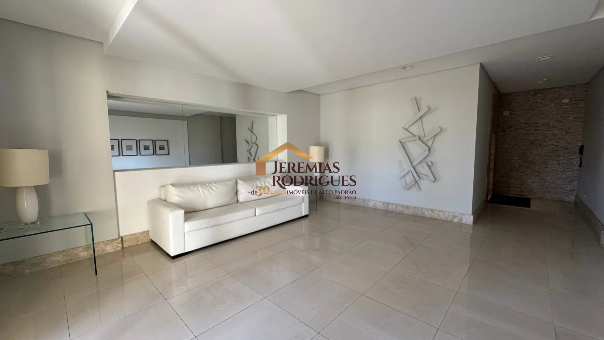 Apartamento à venda no Edifício Ekobé no coração da cidade em Taubaté/SP. — foto 2