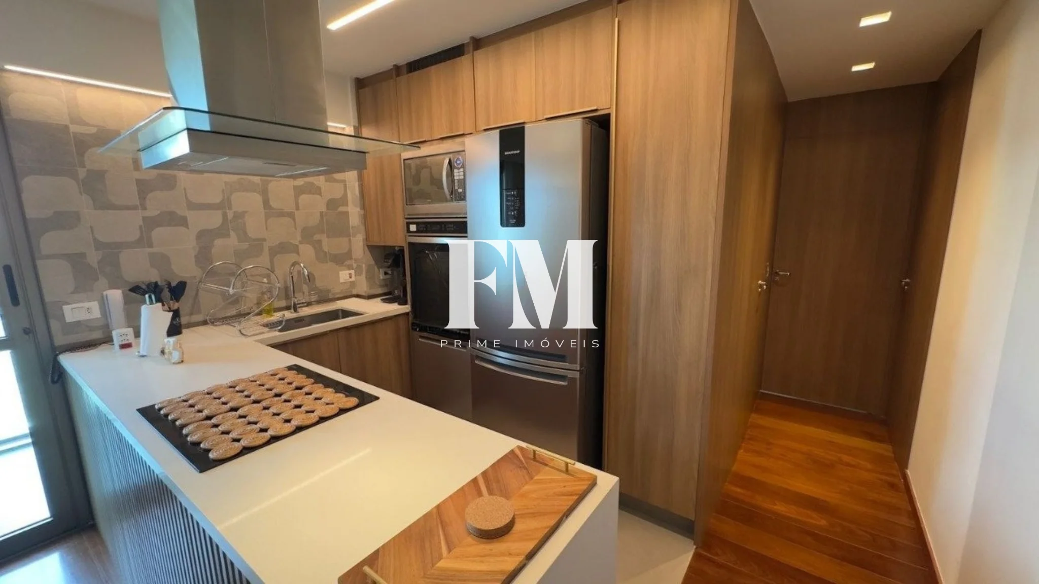 Leblon | 2 Quartos (1 Suíte) | 84m² Finamente Decorado com Serviços, Lazer e 2 Vagas - foto 4