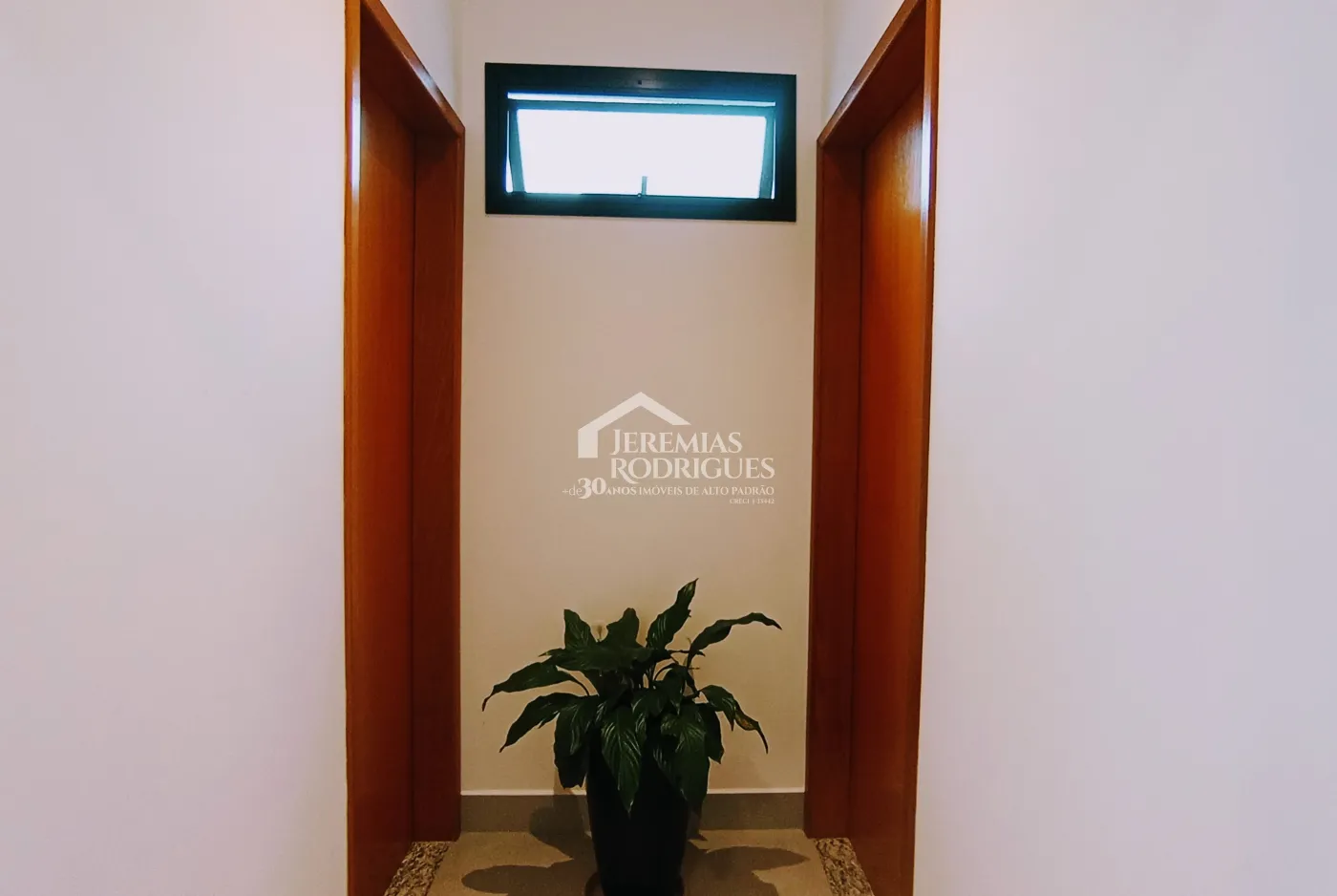 Casa à venda com 3 suítes no Condomínio Terrazzo Di Itália em Taubaté/SP.