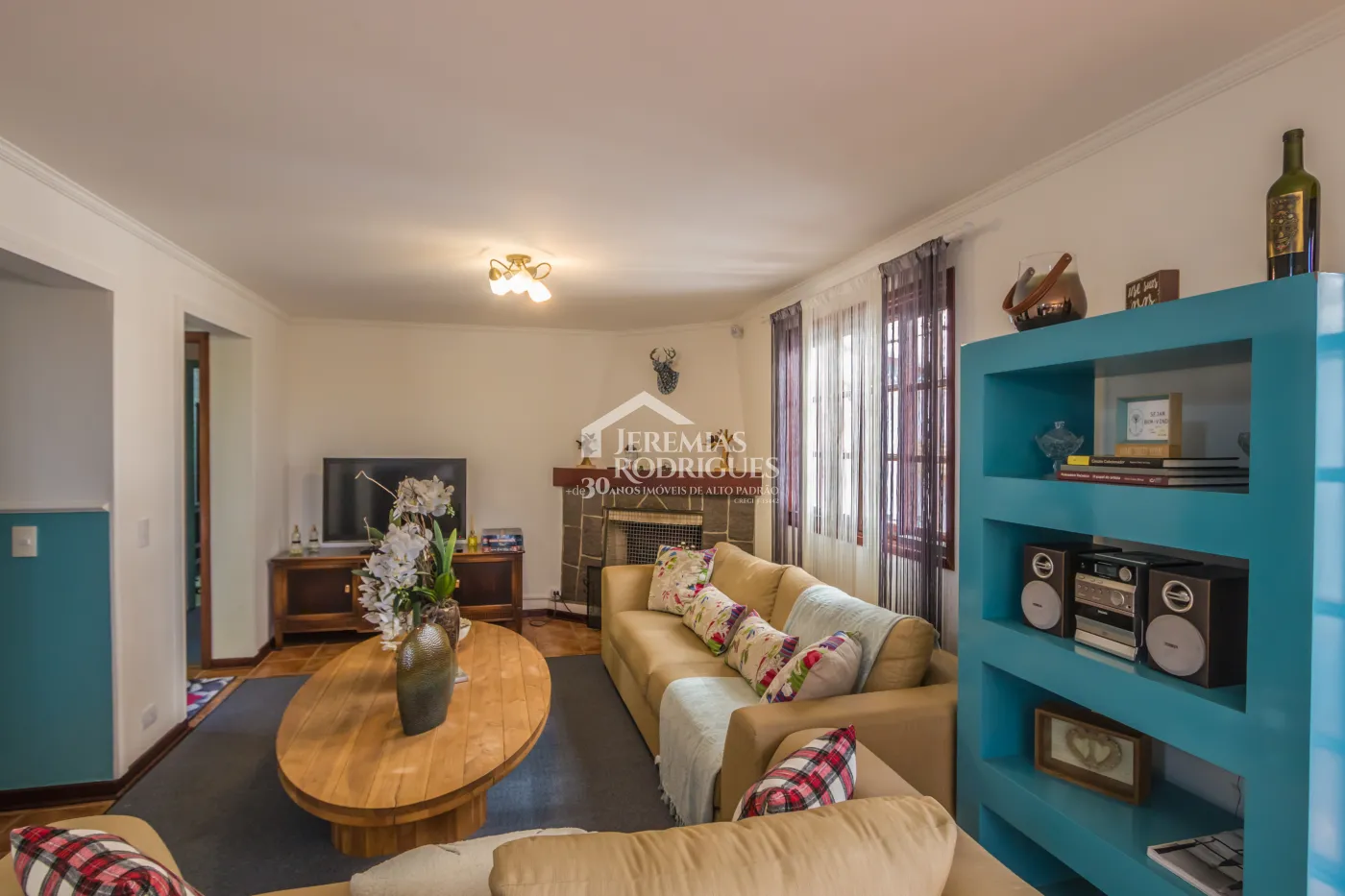 Casa com 3 suítes, 170 m² - Condomínio Jardim Monte Belo - Campos do Jordão/SP