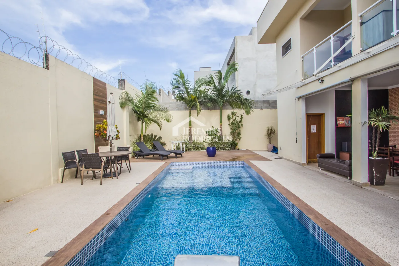 Casa com 4 dormitórios, 295 m² - Condomínio Reserva dos Lagos - Pindamonhangaba/SP