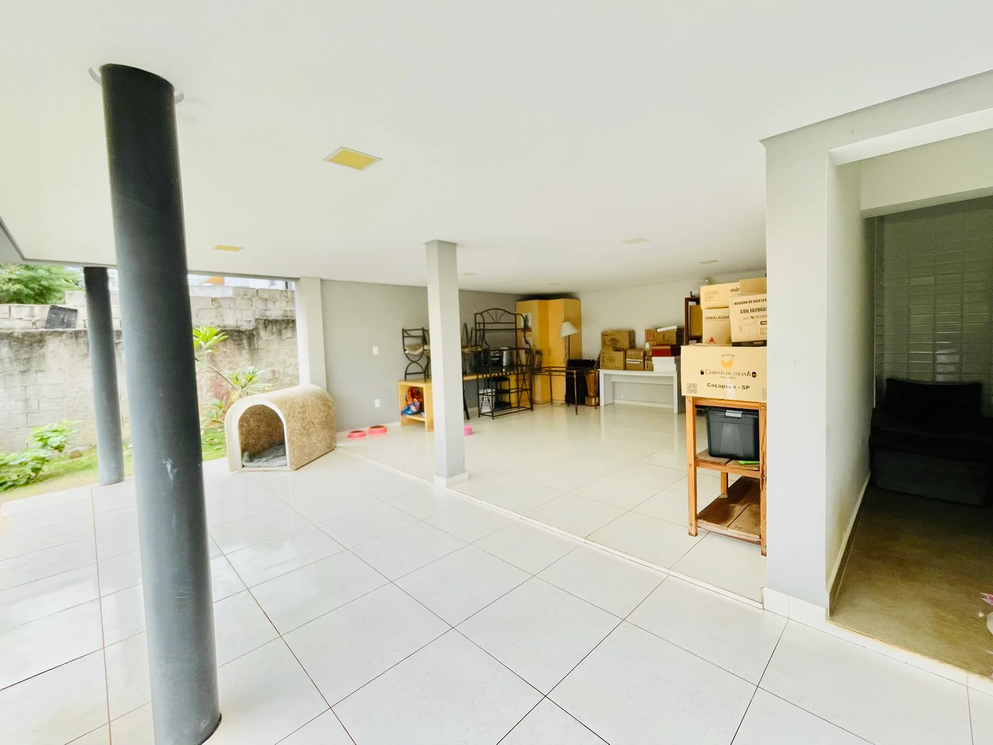 Casa  com porteira fechada á venda no Condomínio Altos do Cataguá em Taubaté/SP.