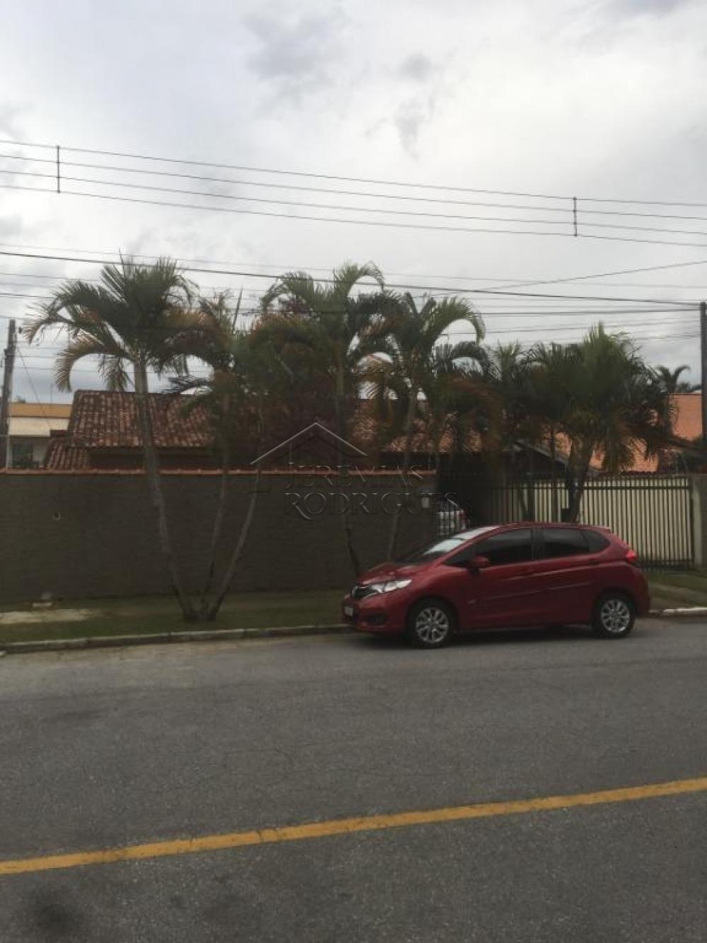 Casa à venda por R$ 800.000,00 - Pindamonhangaba/SP