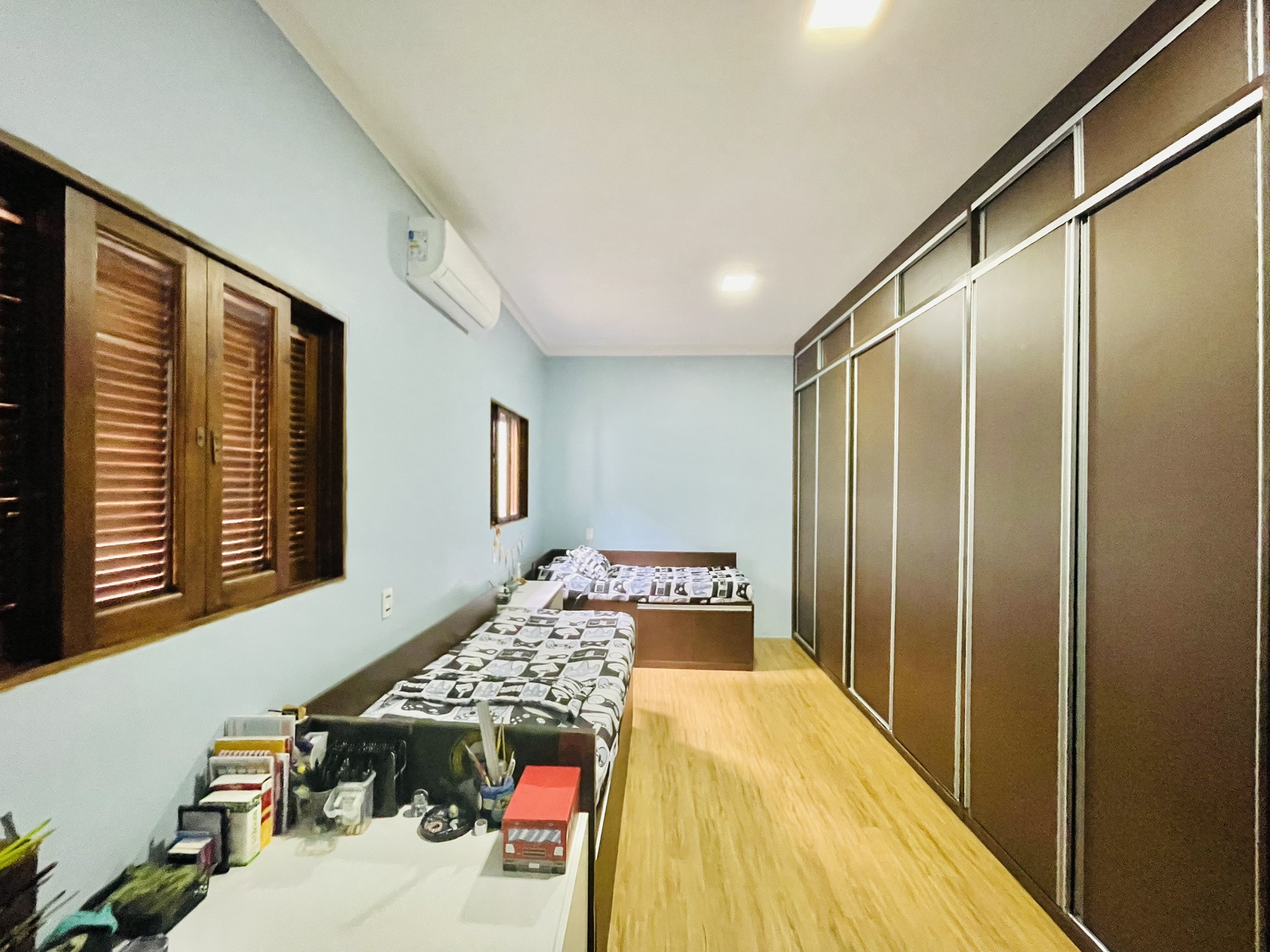 Casa para venda e locação com 4 dormitórios no Condomínio Parque dos Pássaros em Tremembé/SP.  